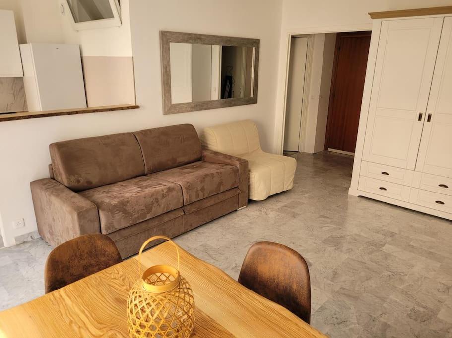 Studio Entre Plages Et Monaco Climatise Parking โรกบรูน-กัป-มาร์แต็ง ภายนอก รูปภาพ