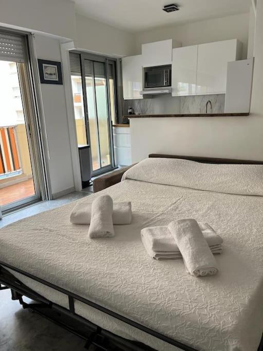 Studio Entre Plages Et Monaco Climatise Parking โรกบรูน-กัป-มาร์แต็ง ภายนอก รูปภาพ